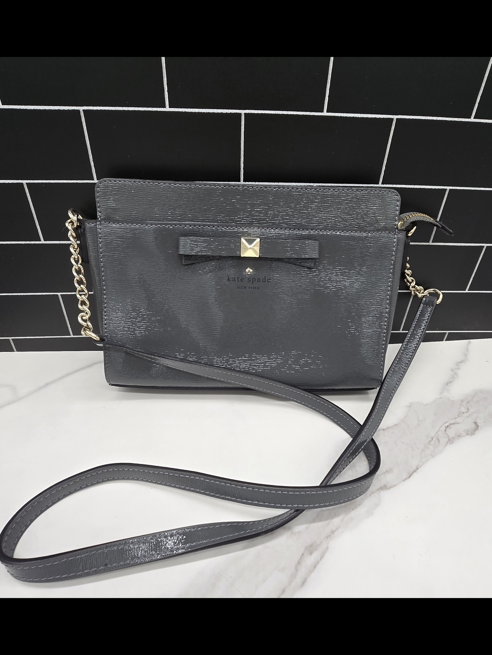 Kate Spade Hancock Park Angelica Crossbody Bag Purse Gray Patent Leather & bag